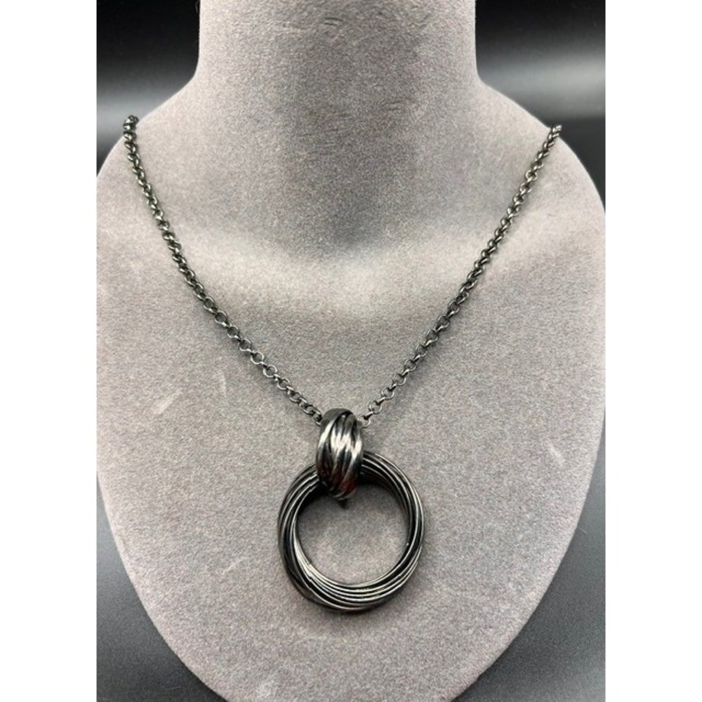 VTG Signed NY Gunmetal Multi-Ring Pendant Necklace Grunge Cybercore Interlocking